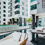 Sea View With Large Balcony @ Central Pattaya